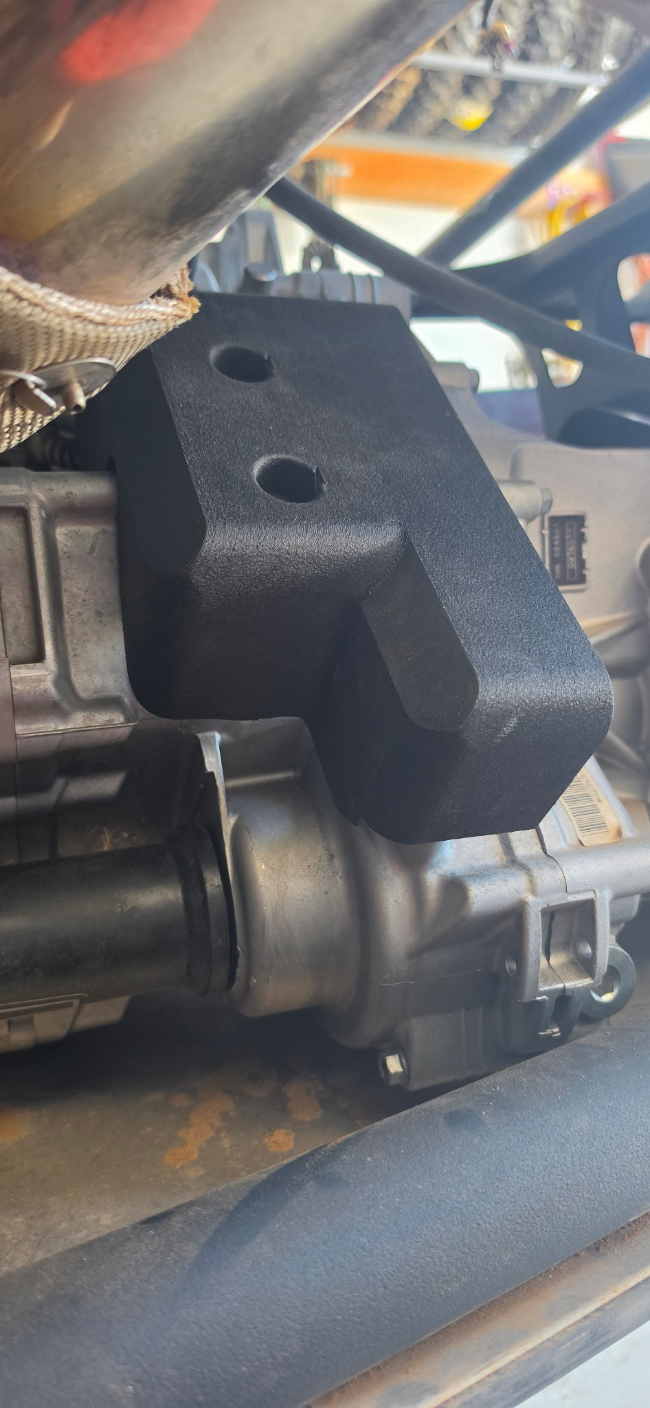 Can-Am 2seat Mav R transmission sensor protector